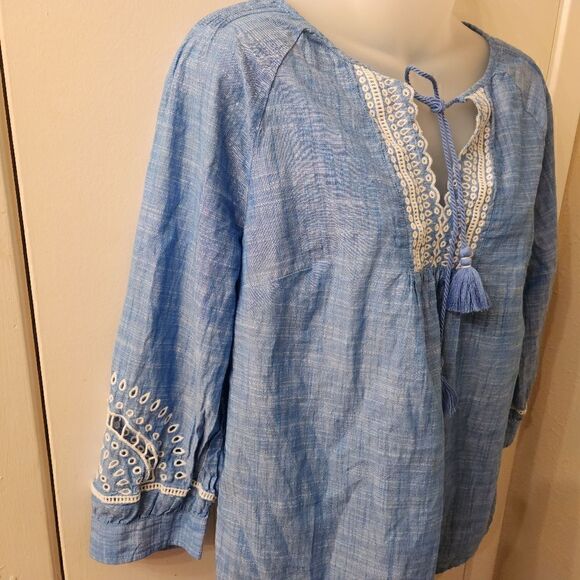 Talbots EMBROIDERED TASSEL TIE TOP size M - Picture 6 of 7